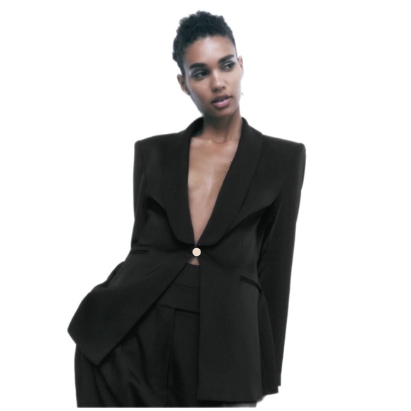 STUDIO F, Beautiful Black Blazer - Picture 2 of 12